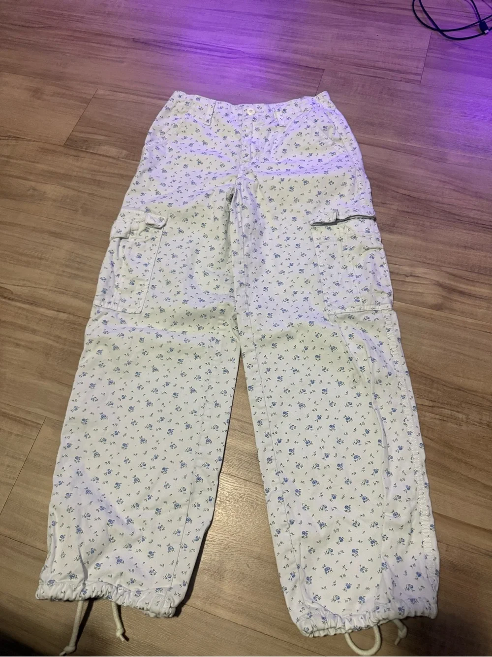 Levi's White Cargo Joggers with Blue Floral Print